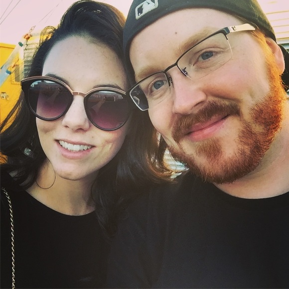 Meet your Posher, Alicia - Picture 2 of 3